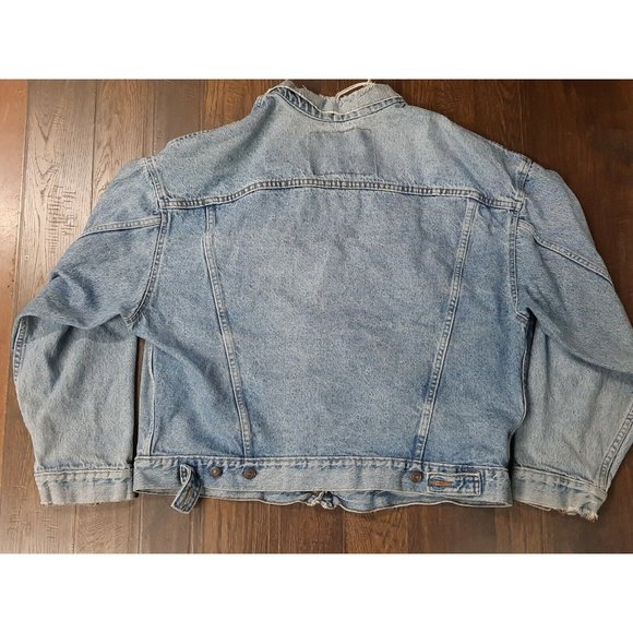 Vintage Levi Strauss Jacket Adult Blue Distressed Denim Classic Button. (Read) - Picture 6 of 12